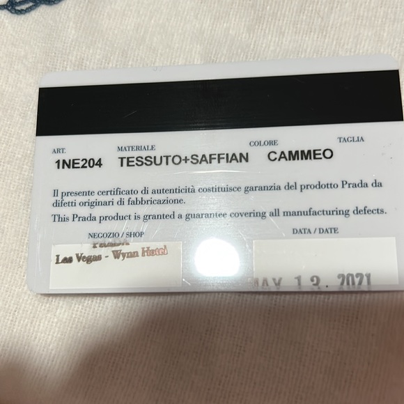 Prada bag - Picture 4 of 6